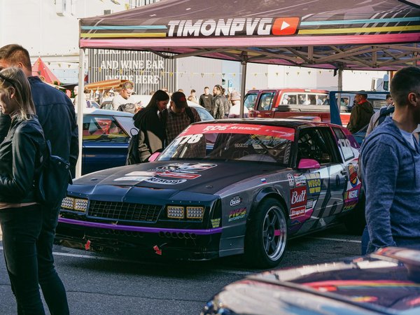 Trouver un distributeur de bateaux de confiance : l'expertise au service de vos projets